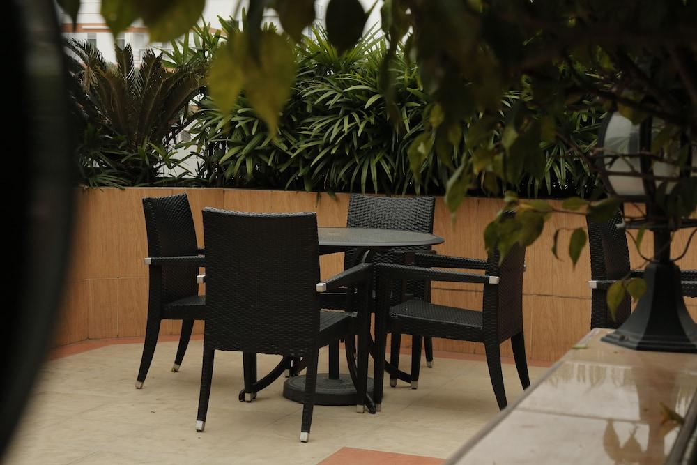 Hotel Swiss Garden Dhaka Buitenkant foto