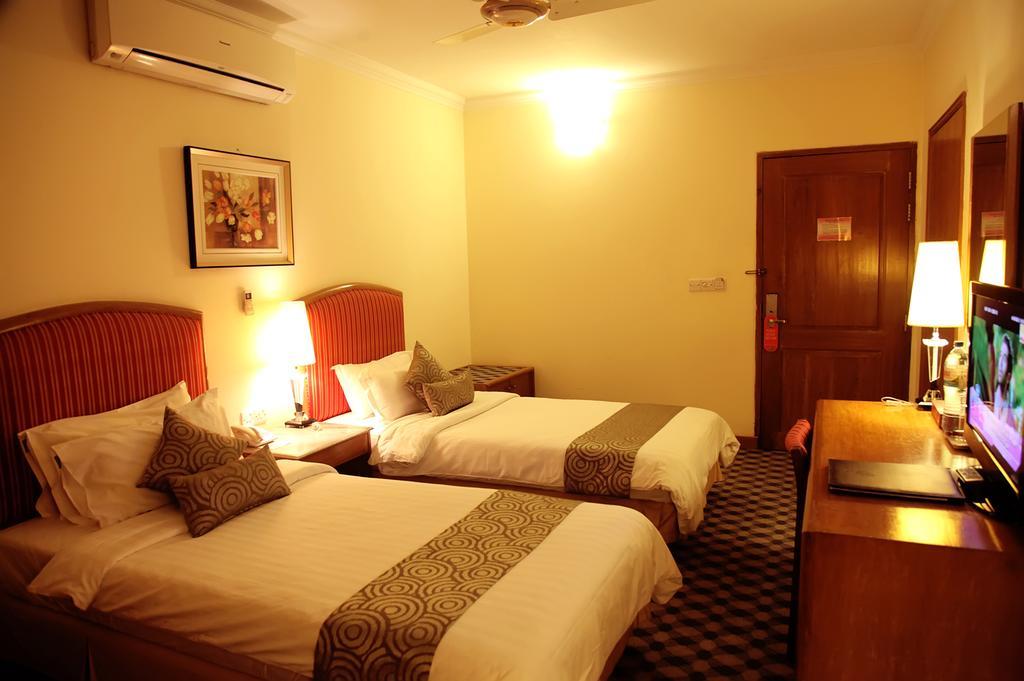 Hotel Swiss Garden Dhaka Buitenkant foto